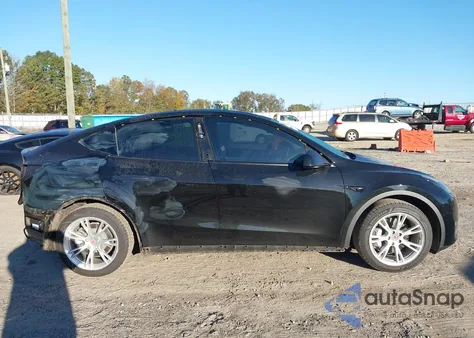 2021 Tesla Model Y Standard Range Rear-Wheel Drive из США, поврежденный, VIN 5YJYGDED7MF106065